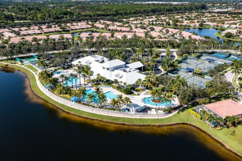 2775 Clipper Circle, West Palm Beach, FL 33411 Photo