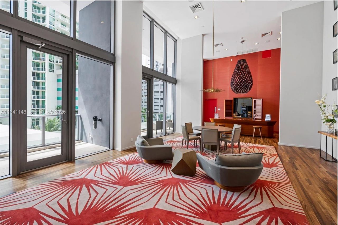 1300 Brickell Bay Dr, Miami, FL 33131 Photo