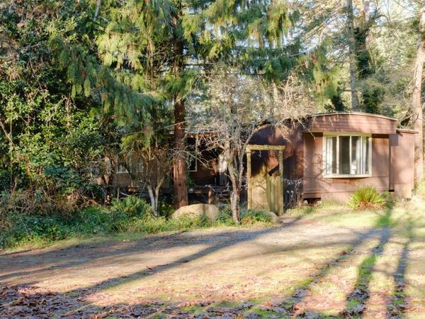1900 Martin Rd, Gabriola Island, BC V0R 1X7