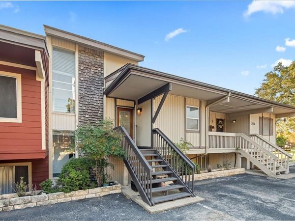 559 Demarett DR, Point Venture, TX 78645