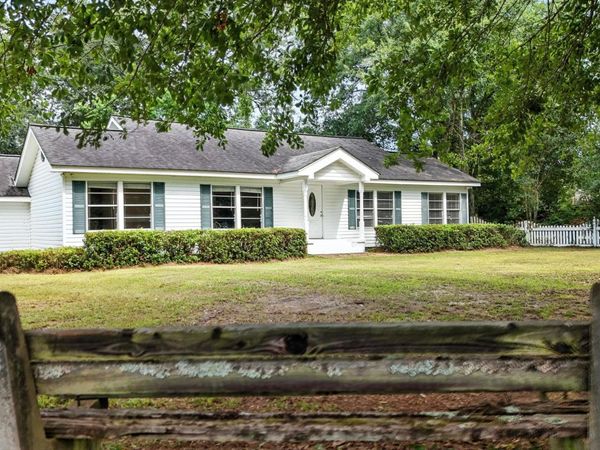 1901 Highway 11, Picayune, MS 39466