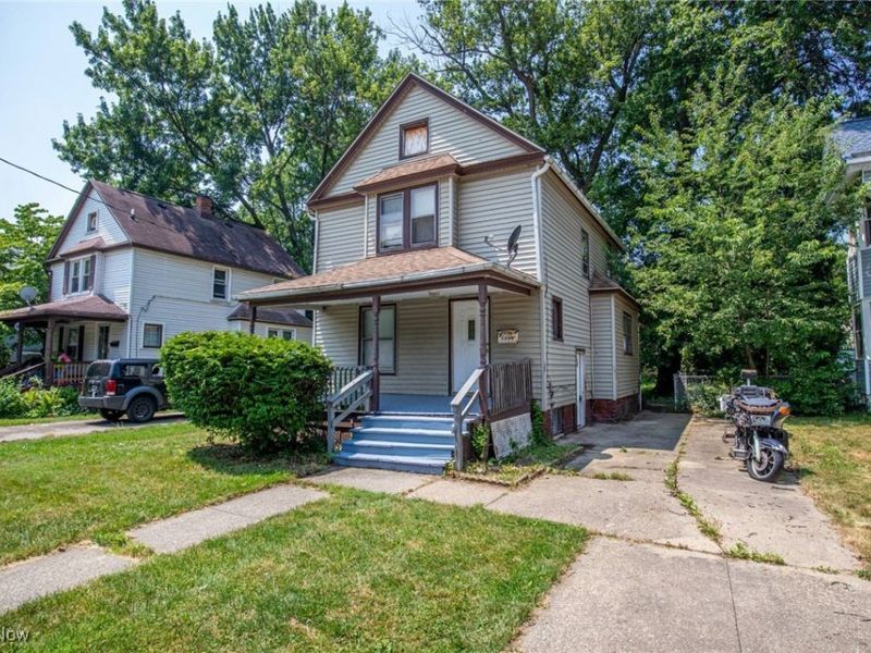 1290 E 188th Street, Cleveland, OH 44110 Photo 3