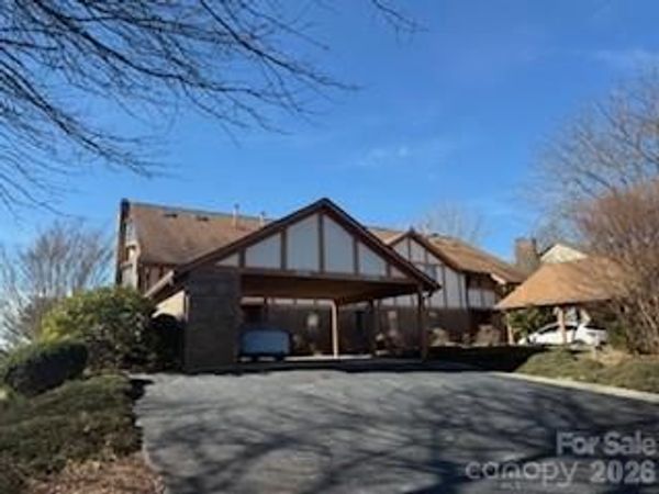 1403 Fleetwood Plaza, Hendersonville, NC 28739