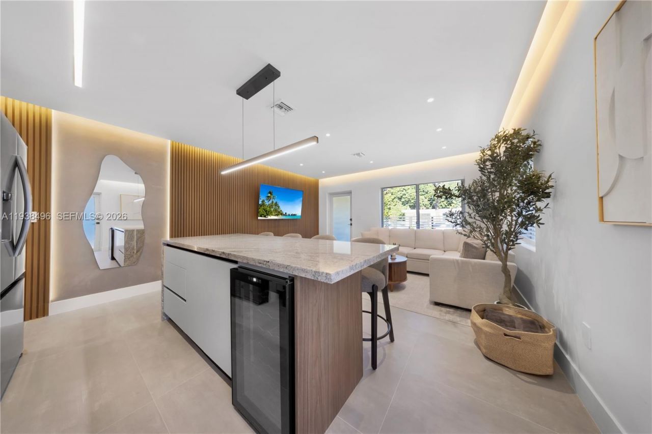 166 NW 41st St, Miami, FL 33127 Photo