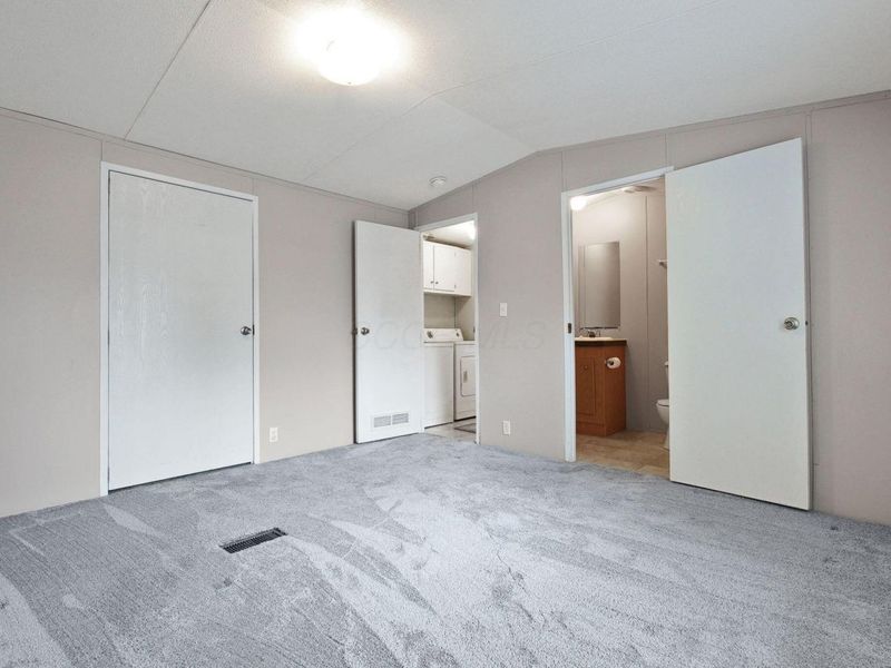 8460 Canaan Boulevard, Plain City, OH 43064 Photo 11