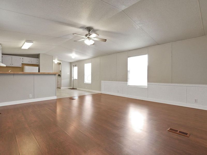 8460 Canaan Boulevard, Plain City, OH 43064 Photo 4