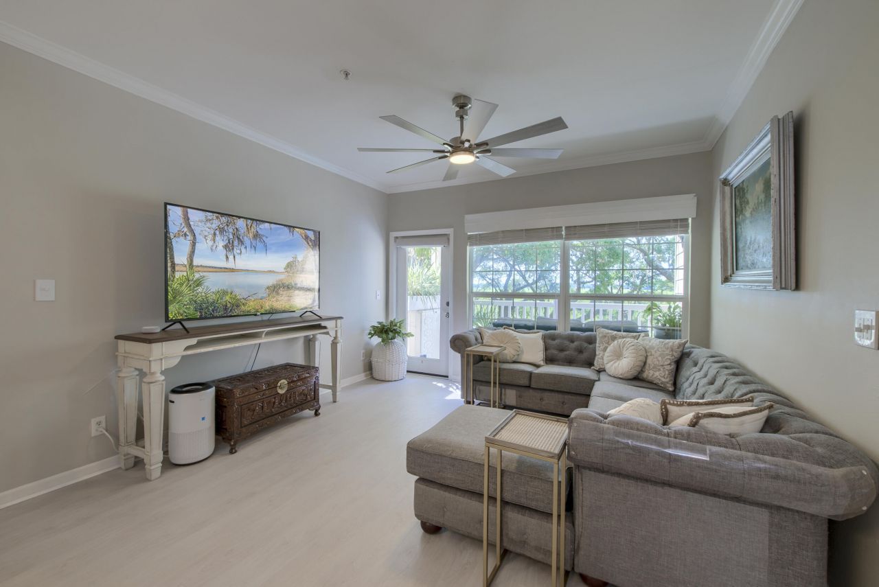 700 Daniel Ellis Drive Photo 8