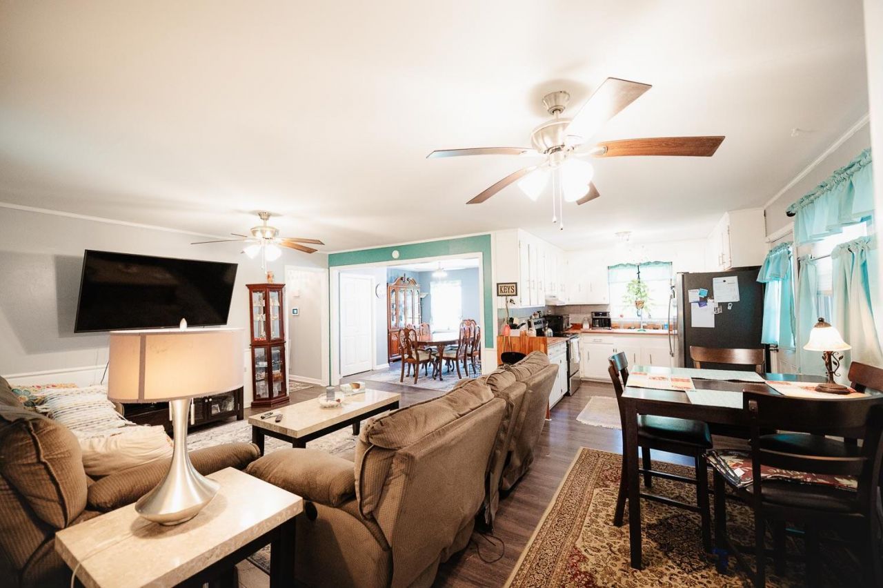 424 Weatherford Road Photo 15