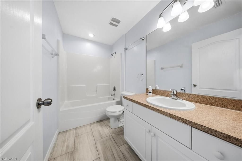 2009 NW 3rd Ave, Cape Coral, FL 33993 Photo