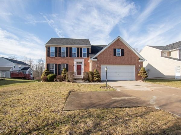 6308 Richmond Road, Oakwood Village, OH 44146