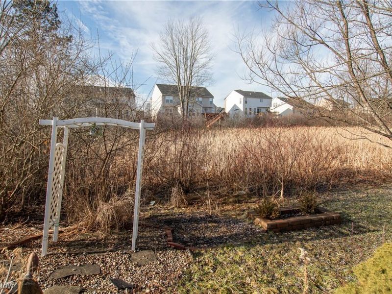 6308 Richmond Road, Oakwood Village, OH 44146 Photo 44