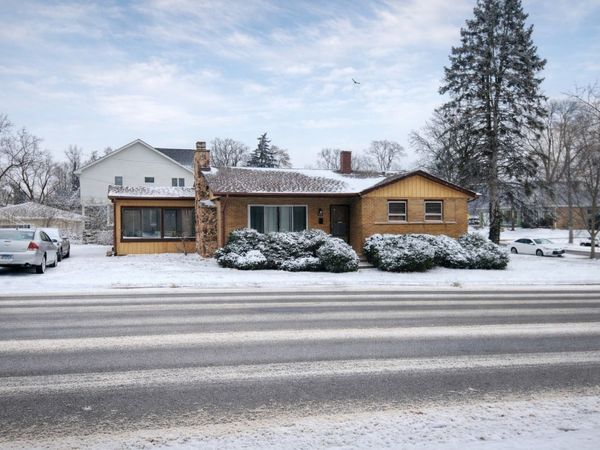 5440 Benton Avenue, Downers Grove, IL 60515