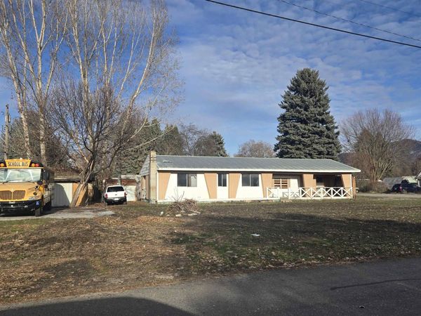 308 S Victoria St, Chewelah, WA 99109