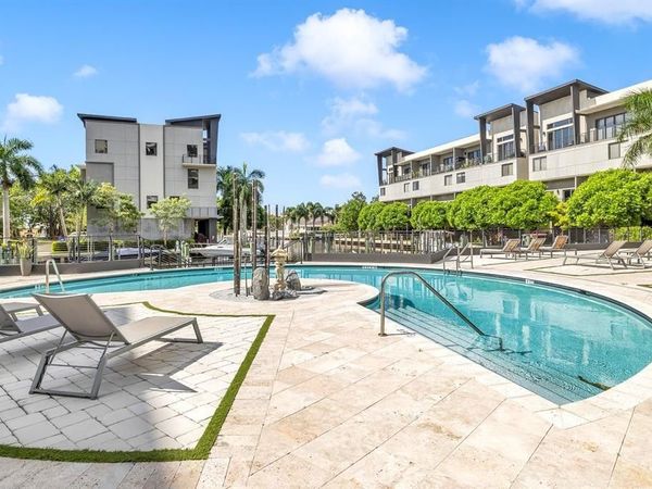 462 SE 1st Cir, Pompano Beach, FL 33060