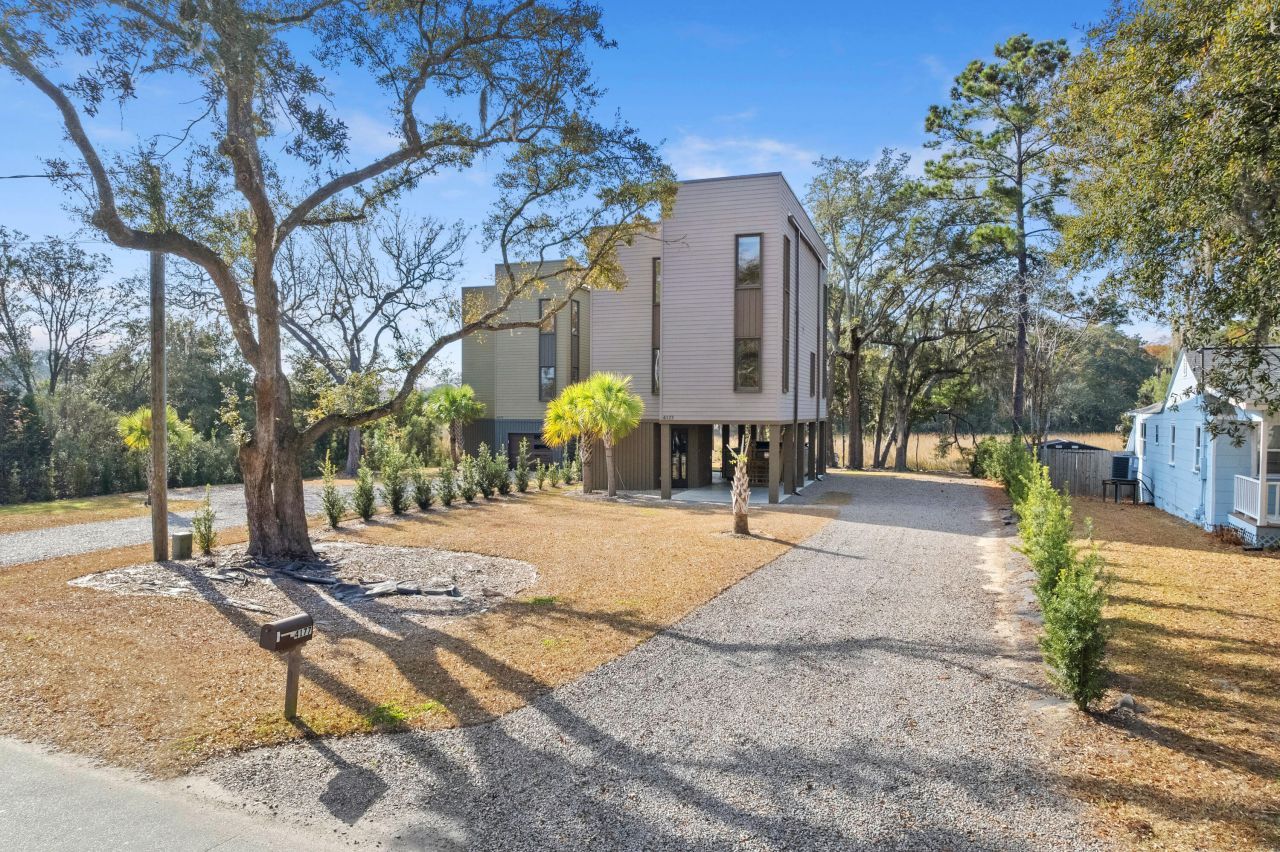 4177 S Rhett Avenue Photo 1