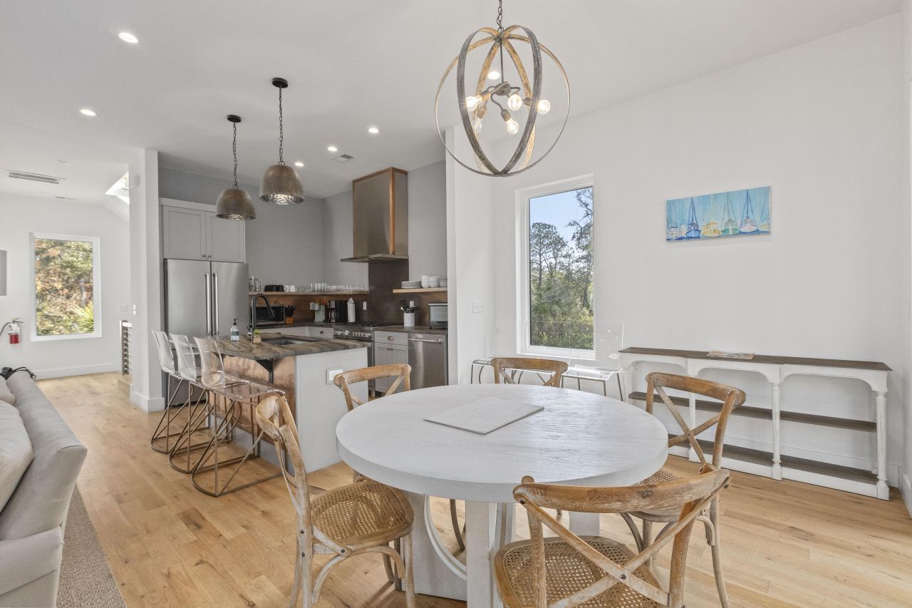 4177 S Rhett Avenue Photo 10