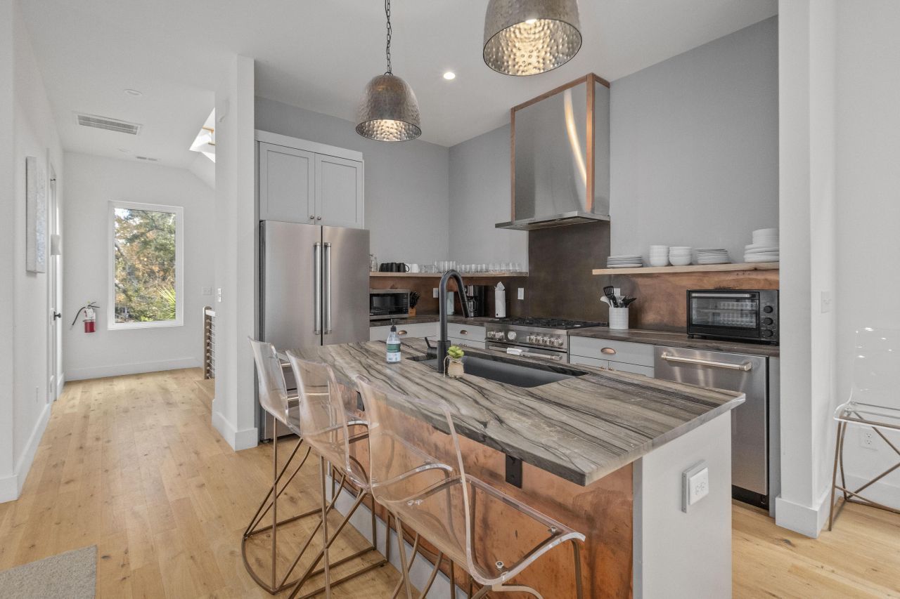 4177 S Rhett Avenue Photo 11