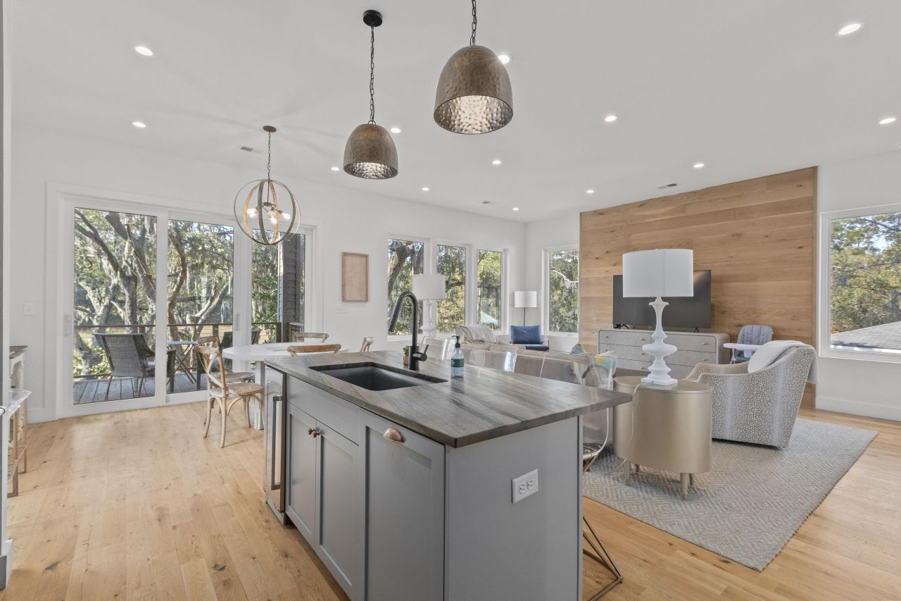 4177 S Rhett Avenue Photo 15