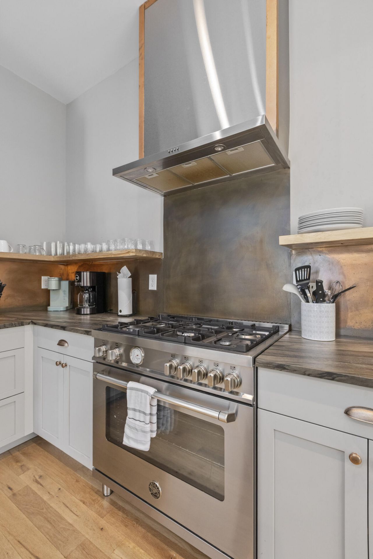 4177 S Rhett Avenue Photo 16