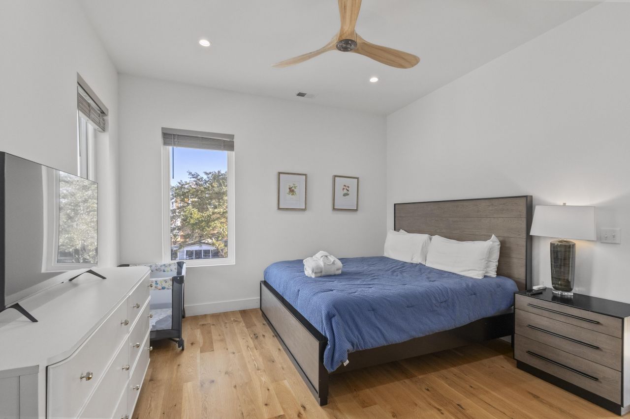 4177 S Rhett Avenue Photo 26