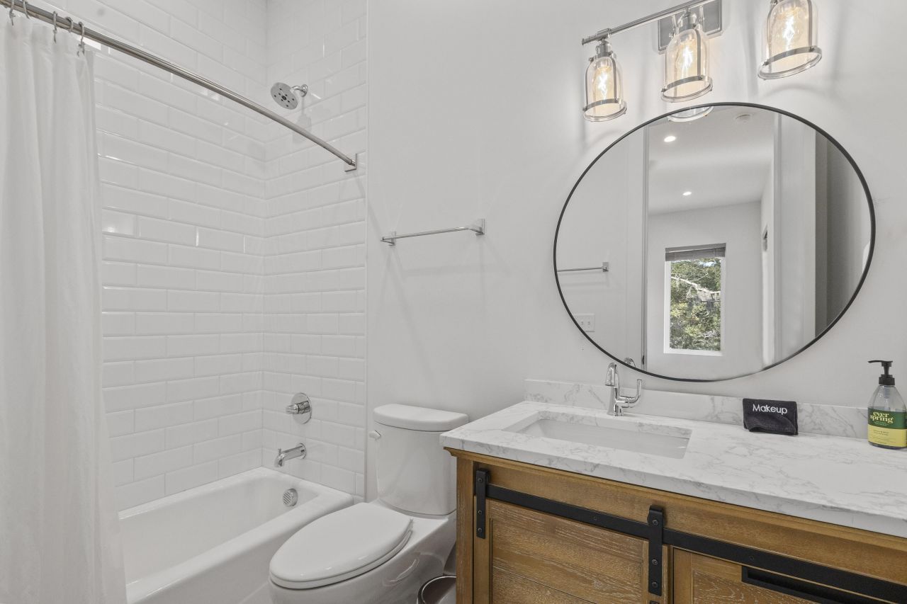 4177 S Rhett Avenue Photo 28