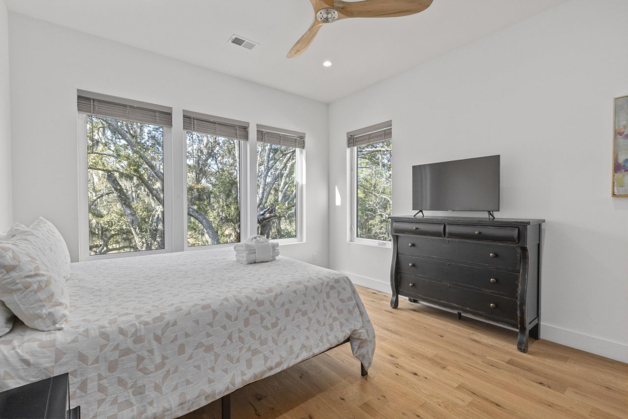 4177 S Rhett Avenue Photo 30