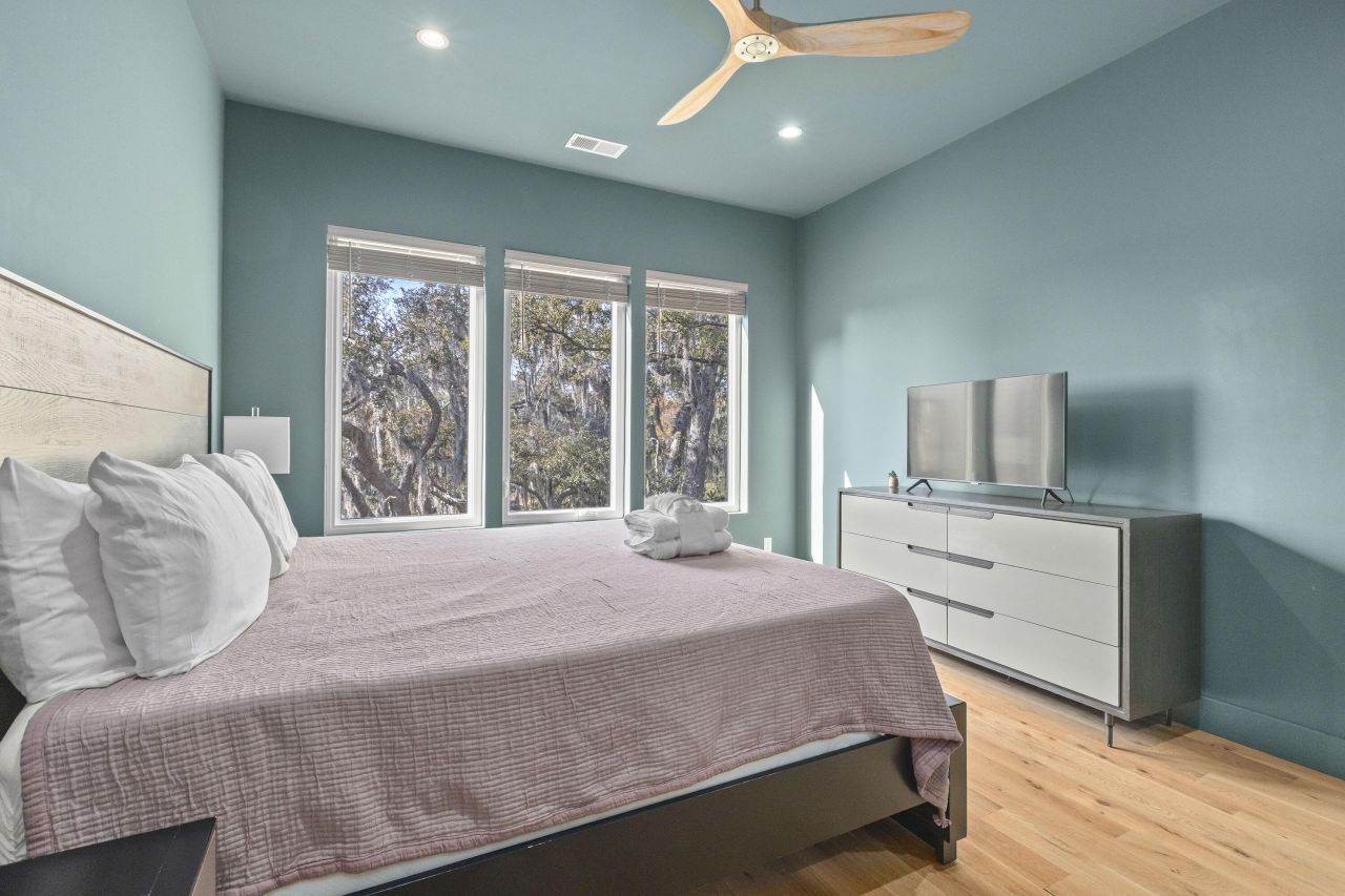 4177 S Rhett Avenue Photo 35