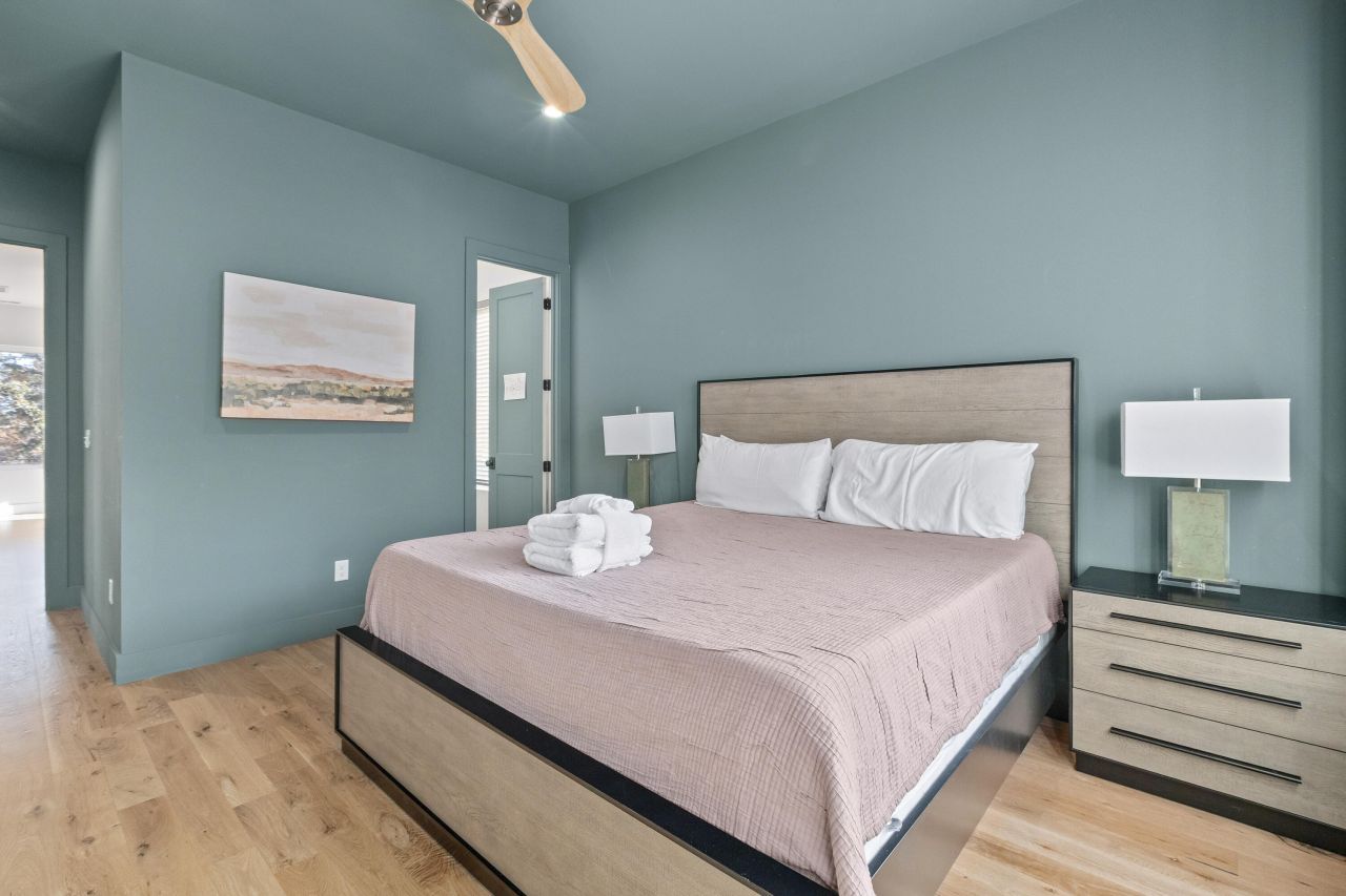 4177 S Rhett Avenue Photo 36