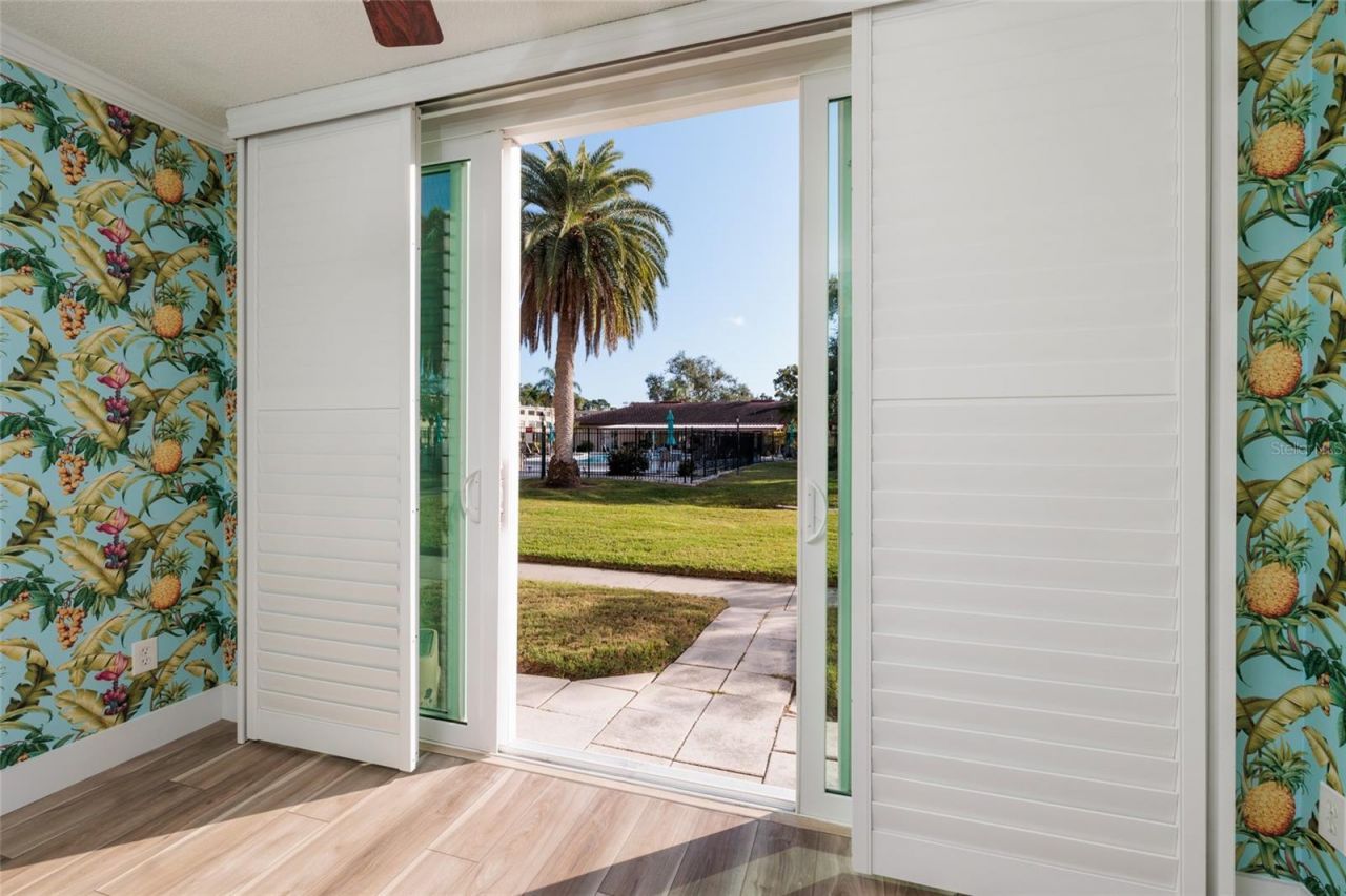 5095 Bay Street Ne, Unit 102, Saint Petersburg, FL 33703 Photo