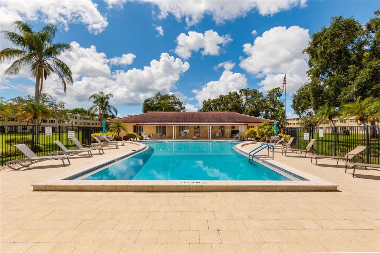 5095 Bay Street Ne, Unit 102, Saint Petersburg, FL 33703 Photo