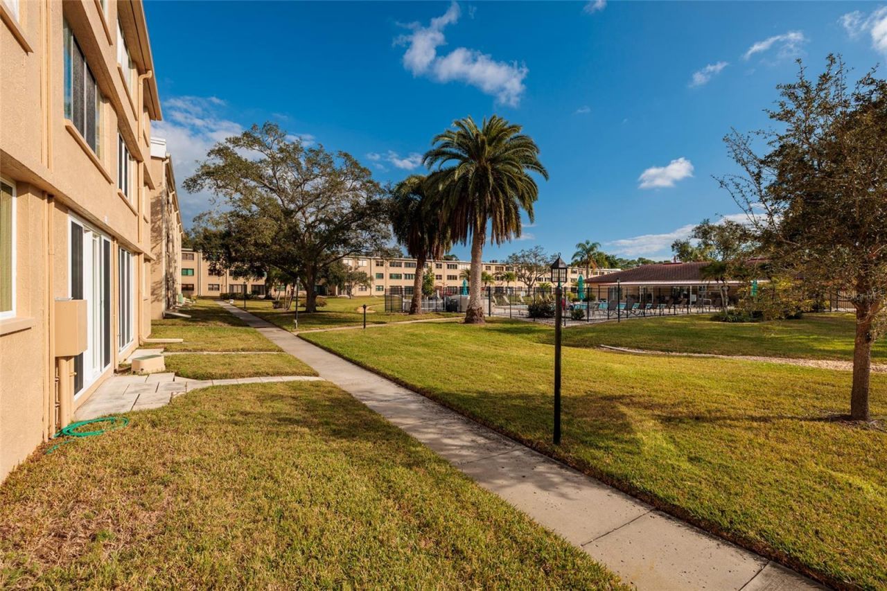 5095 Bay Street Ne, Unit 102, Saint Petersburg, FL 33703 Photo