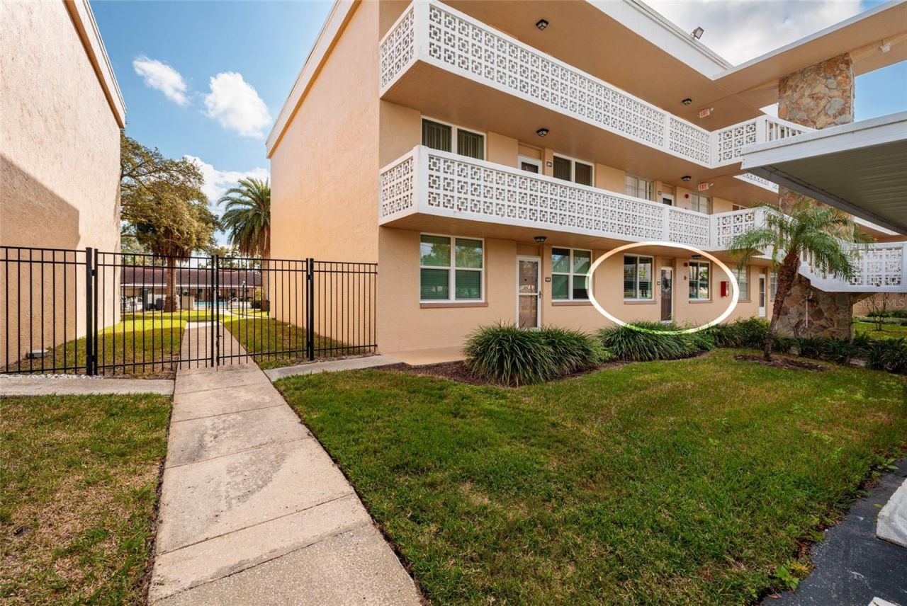 5095 Bay Street Ne, Unit 102, Saint Petersburg, FL 33703 Photo