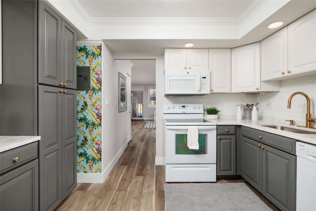 5095 Bay Street Ne, Unit 102, Saint Petersburg, FL 33703 Photo