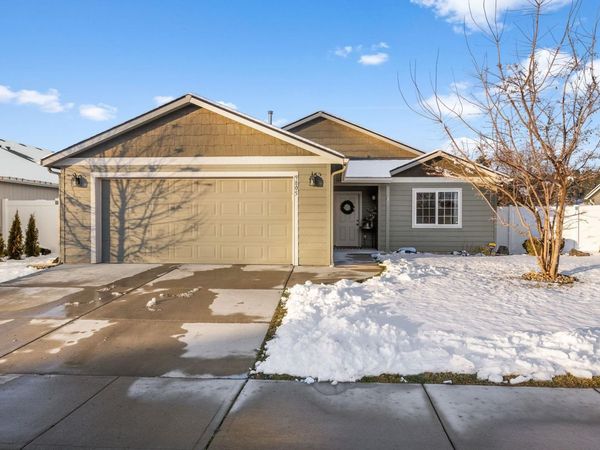 9805 E Hoffman Ct, Spokane Valley, WA 99206