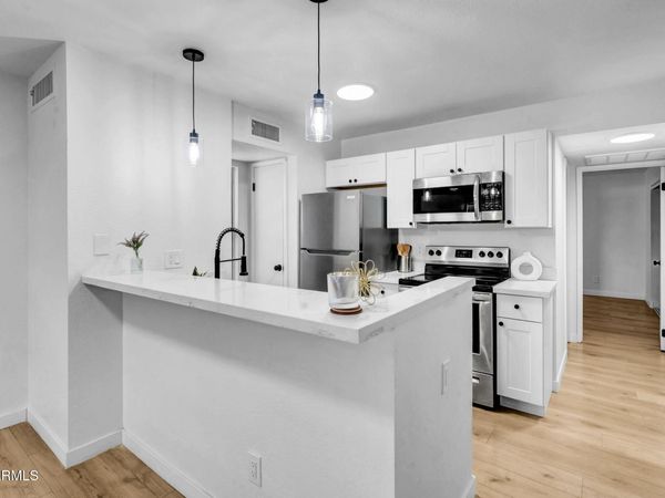 19820 N 13TH Avenue, Unit 218, Phoenix, AZ 85027