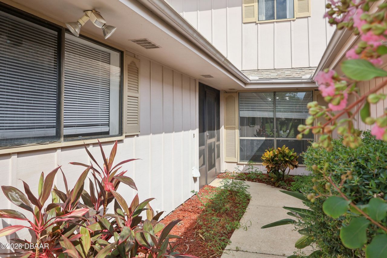 102 Golf Club Drive, New Smyrna Beach, FL 32168 Photo