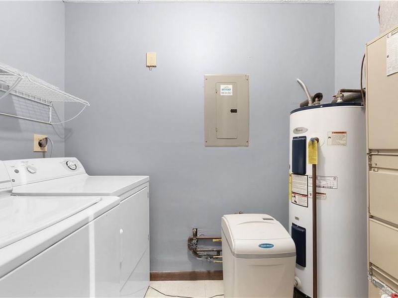 9489 Woodland Hills Drive, West Chester, OH 45011 Photo 18