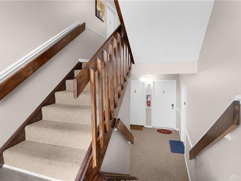 9489 Woodland Hills Drive, West Chester, OH 45011 Photo 4