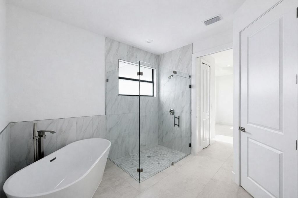 211 NW 25th Avenue, Cape Coral, FL 33993 Photo