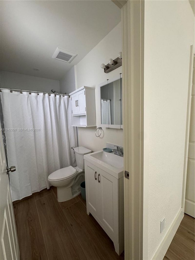 Please Call For Address, Miami, FL 33165 Photo