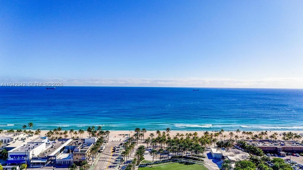 1 Las Olas Circle, Unit 306, Fort Lauderdale, FL 33316 Photo