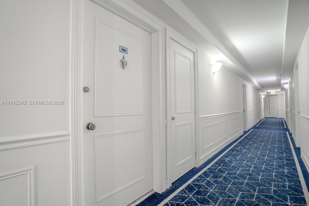 1 Las Olas Circle, Unit 306, Fort Lauderdale, FL 33316 Photo