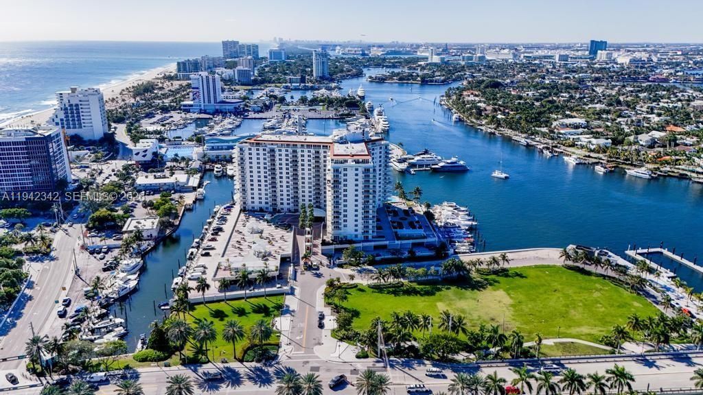 1 Las Olas Circle, Unit 306, Fort Lauderdale, FL 33316 Photo