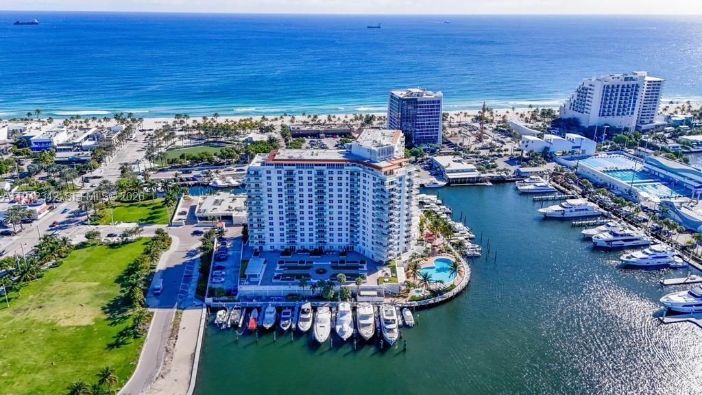 1 Las Olas Circle, Unit 306, Fort Lauderdale, FL 33316 Photo