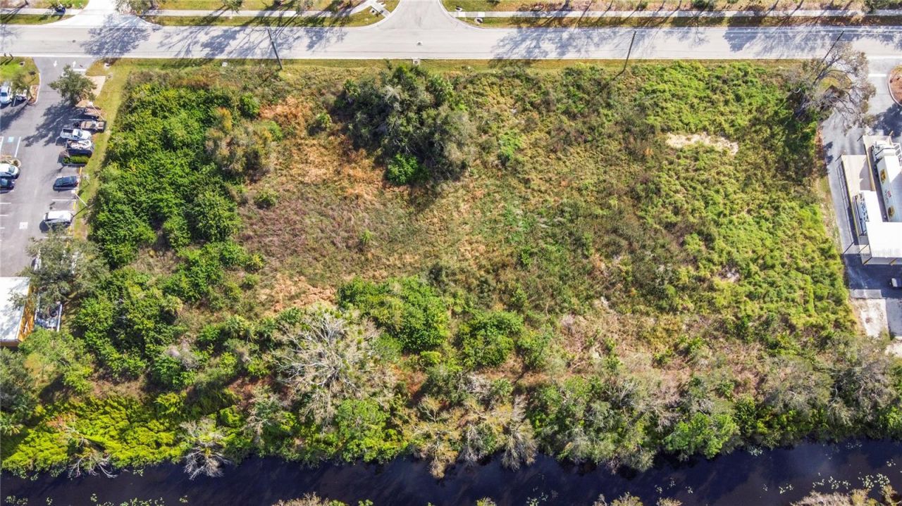 2725 Commerce Parkway, North Port, FL 34289 Photo