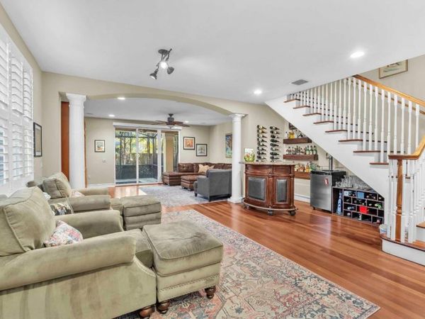 806 NE 16th Ave, Fort Lauderdale, FL 33304