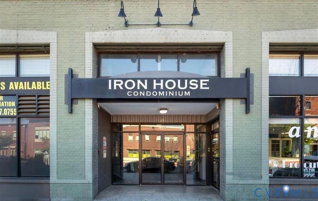 1333 W Broad Street, Unit U302, Richmond, VA 23220 Main Photo