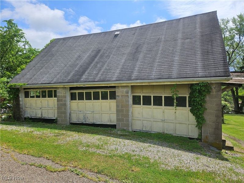 119 S Green Street, Richmond, OH 43944 Photo 3