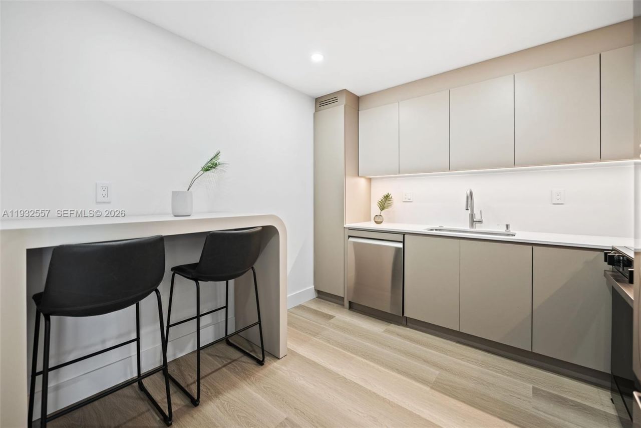 18151 NE 31st Ct, Unit 1714, Aventura, FL 33160 Photo