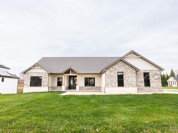1022 BARTEAU Drive, Swansea, IL 62226